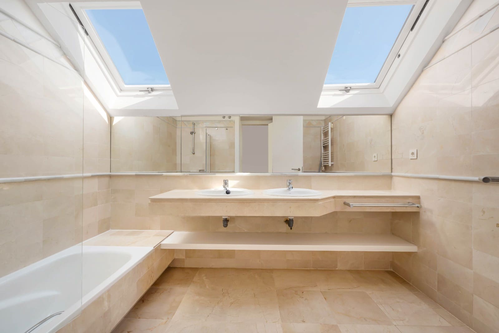 3 soverom Leilighet til salgs i Elviria med svømmebasseng garasje - € 997 000 (Ref: 9713381)