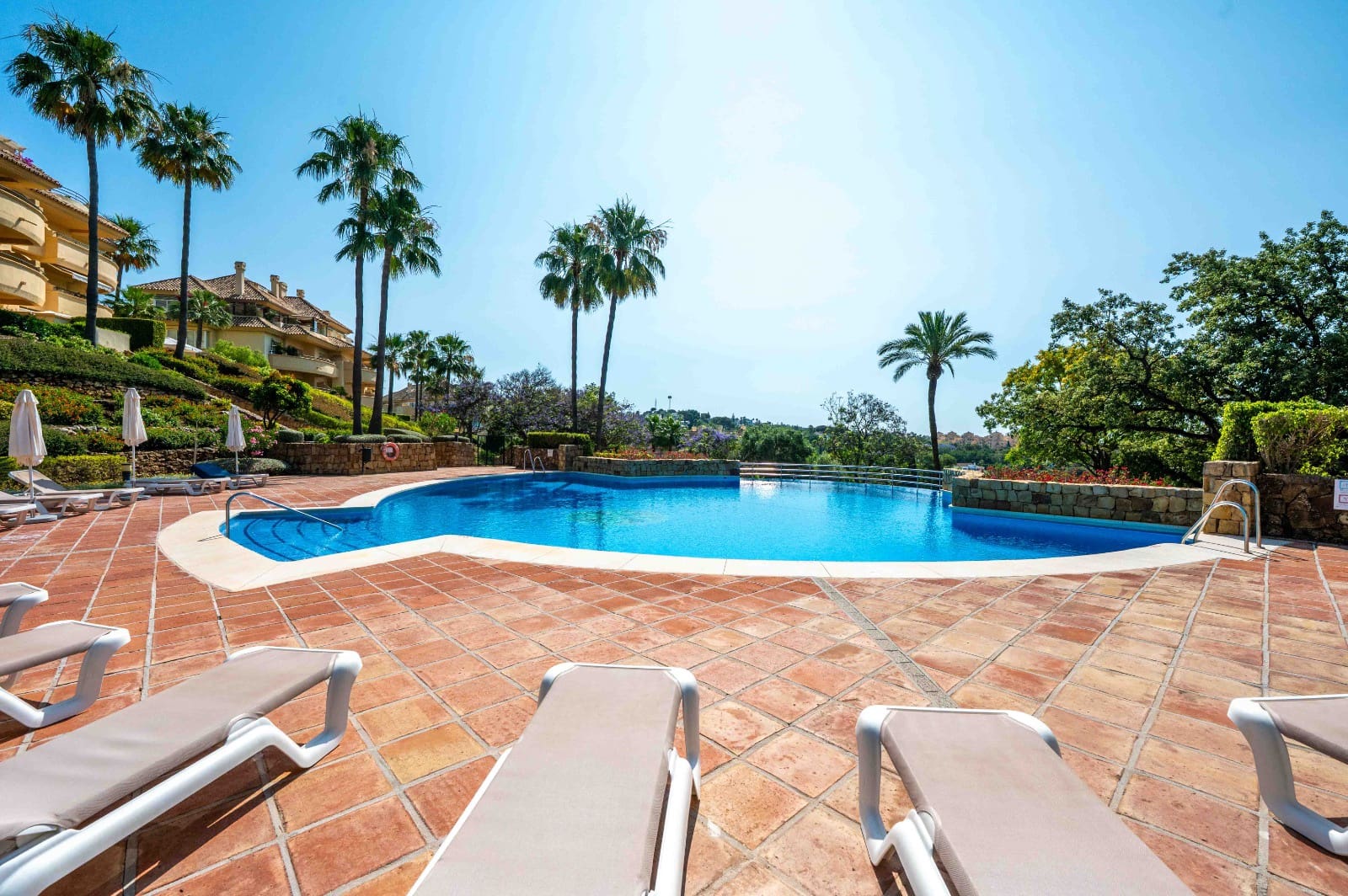 3 soverom Leilighet til salgs i Elviria med svømmebasseng garasje - € 997 000 (Ref: 9713381)