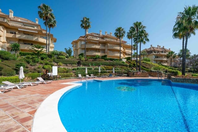3 chambre Appartement à vendre à Elviria, Marbella avec piscine garage - 997 000 € (Ref: 9713381)