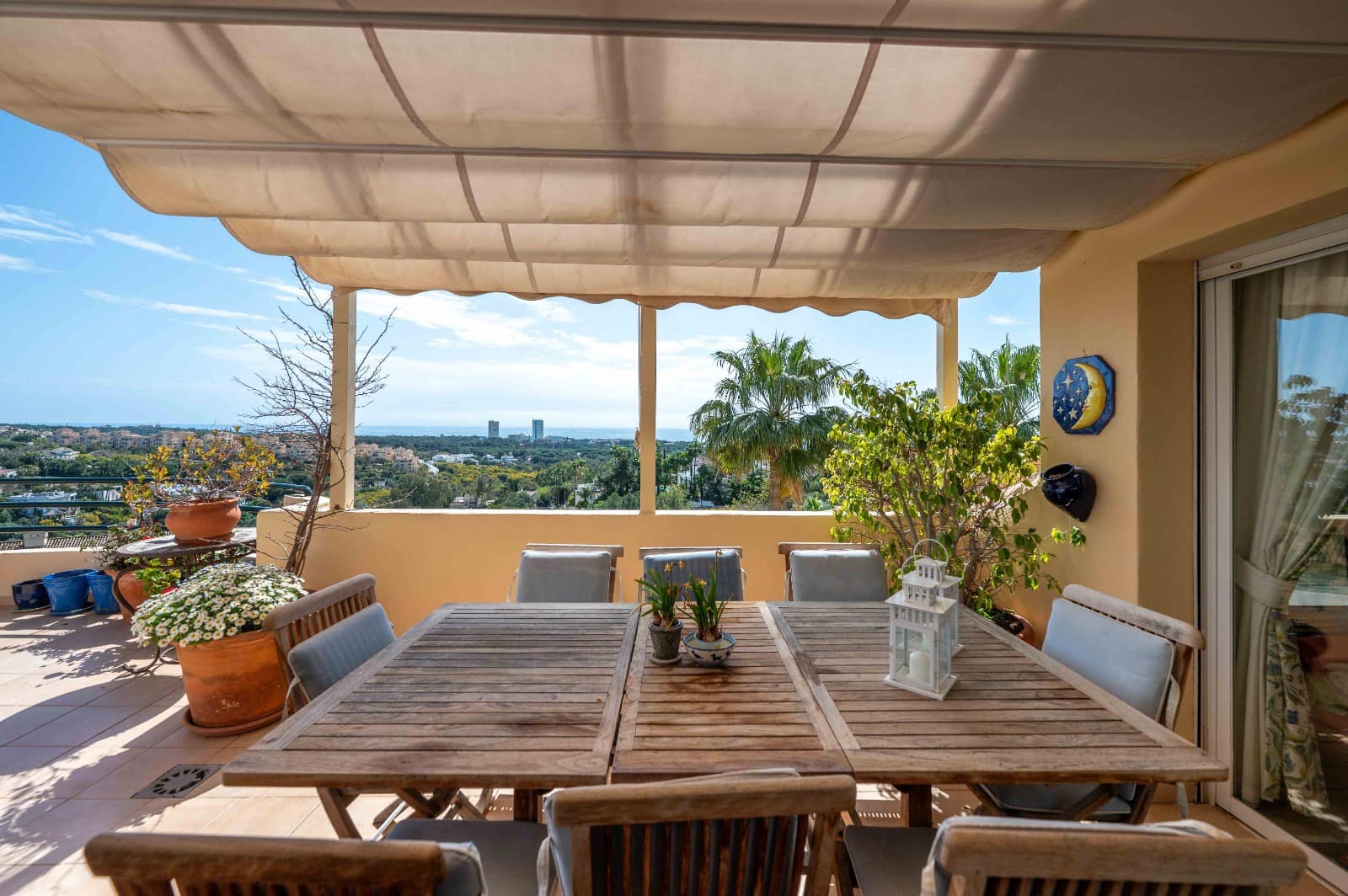 3 makuuhuone Kattohuoneisto myytävänä paikassa Elviria mukana uima-altaan 
autotalli - 1 190 000 € (Ref: 9725101)