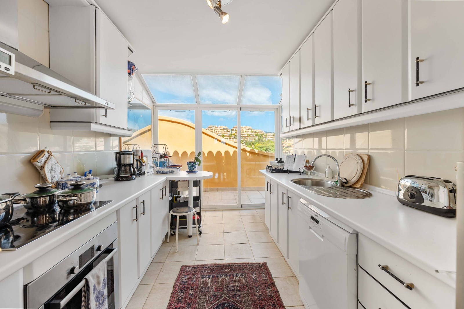 3 makuuhuone Kattohuoneisto myytävänä paikassa Elviria mukana uima-altaan 
autotalli - 1 190 000 € (Ref: 9725101)