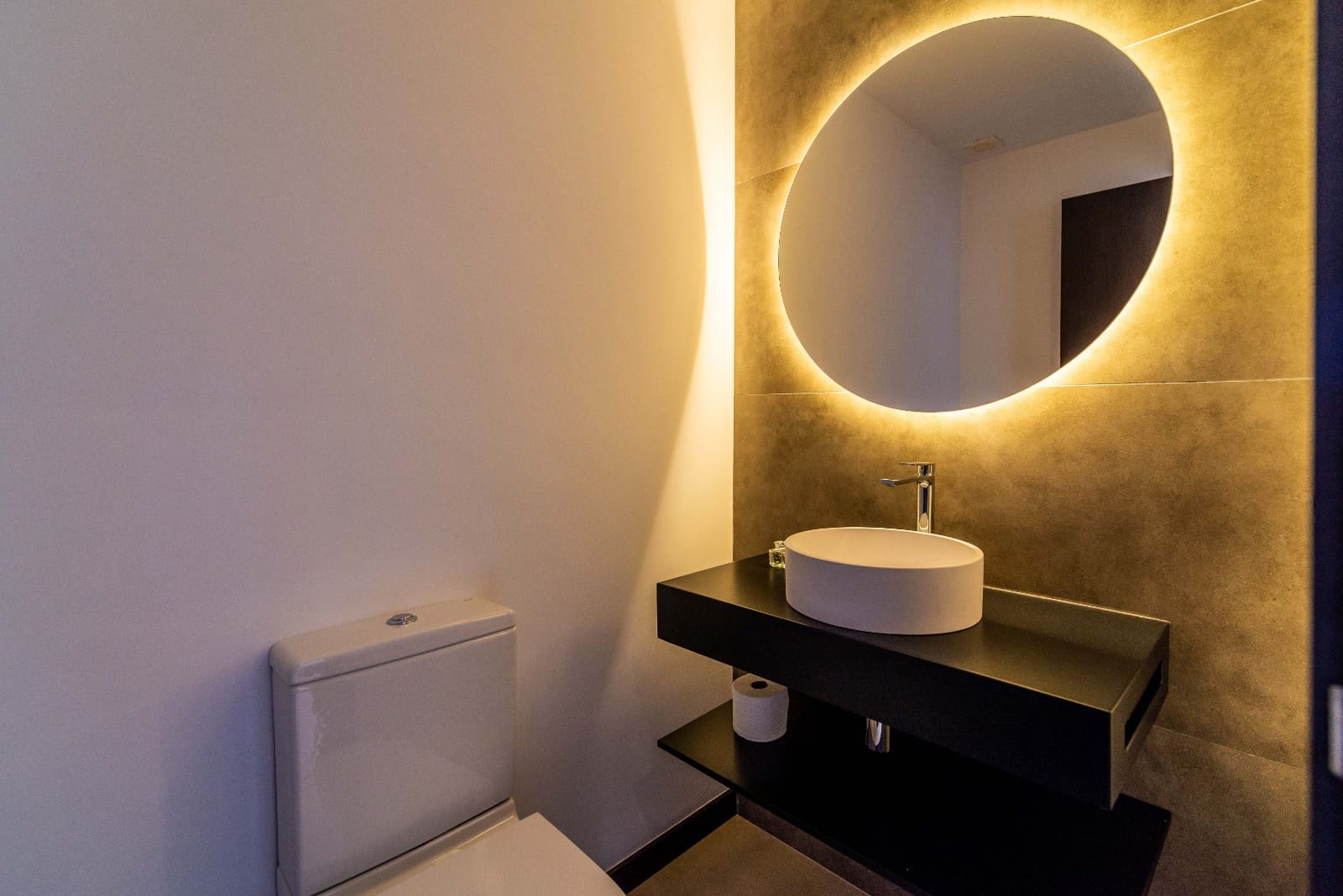 3 sovrum Strandlägenhet till salu i Elviria med pool - 735 000 € (Ref: 9800005)