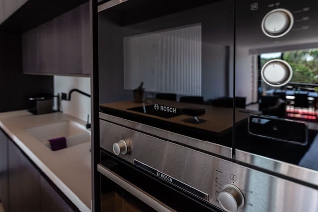 3 slaapkamer Strandappartement te koop in Elviria, Marbella met zwembad - € 735.000 (Ref: 9800005)