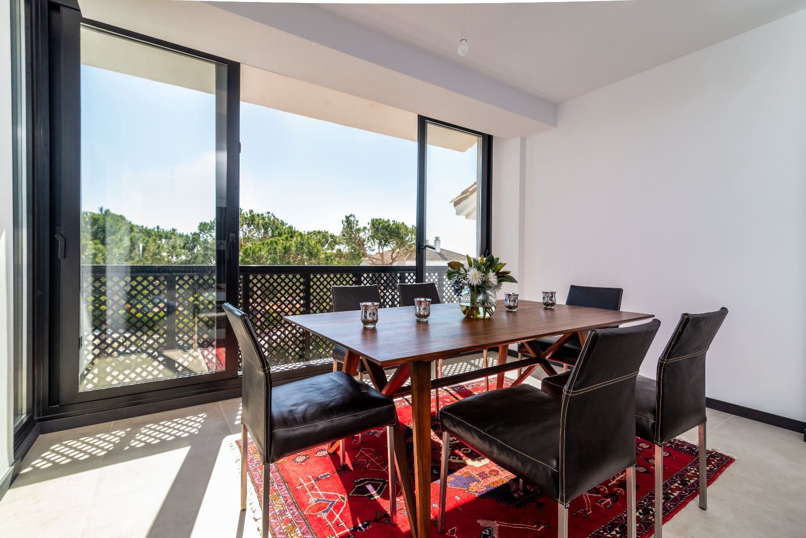 3 sovrum Strandlägenhet till salu i Elviria med pool - 735 000 € (Ref: 9800005)