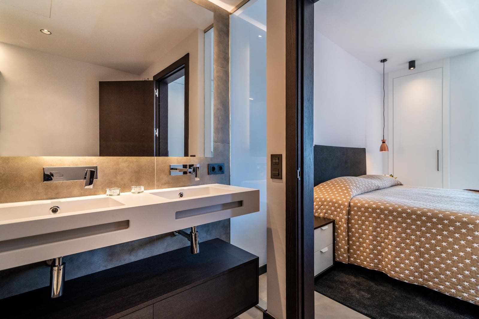 3 sovrum Strandlägenhet till salu i Elviria med pool - 735 000 € (Ref: 9800005)