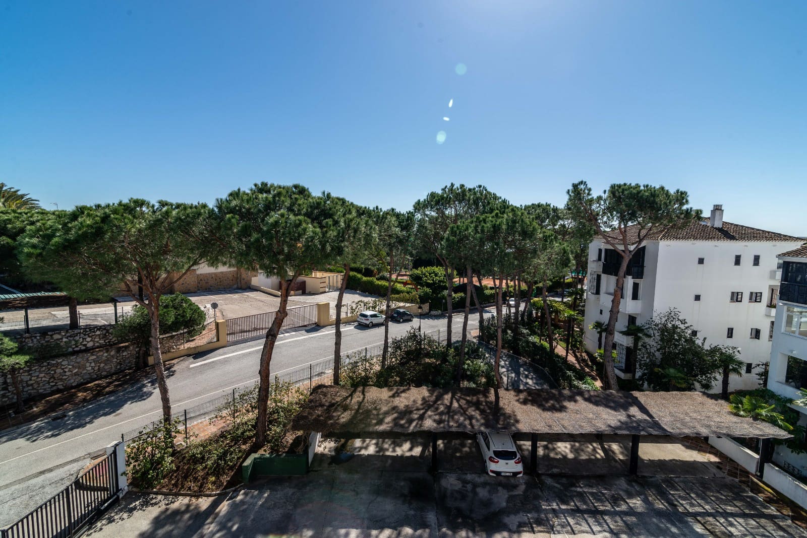 3 sovrum Strandlägenhet till salu i Elviria med pool - 735 000 € (Ref: 9800005)