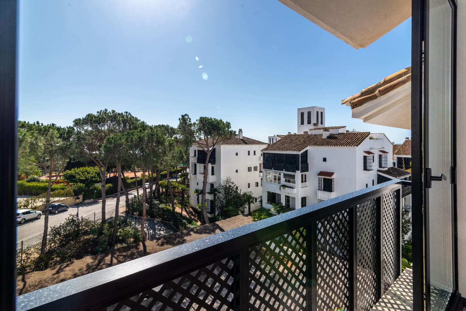3 sovrum Strandlägenhet till salu i Elviria med pool - 735 000 € (Ref: 9800005)