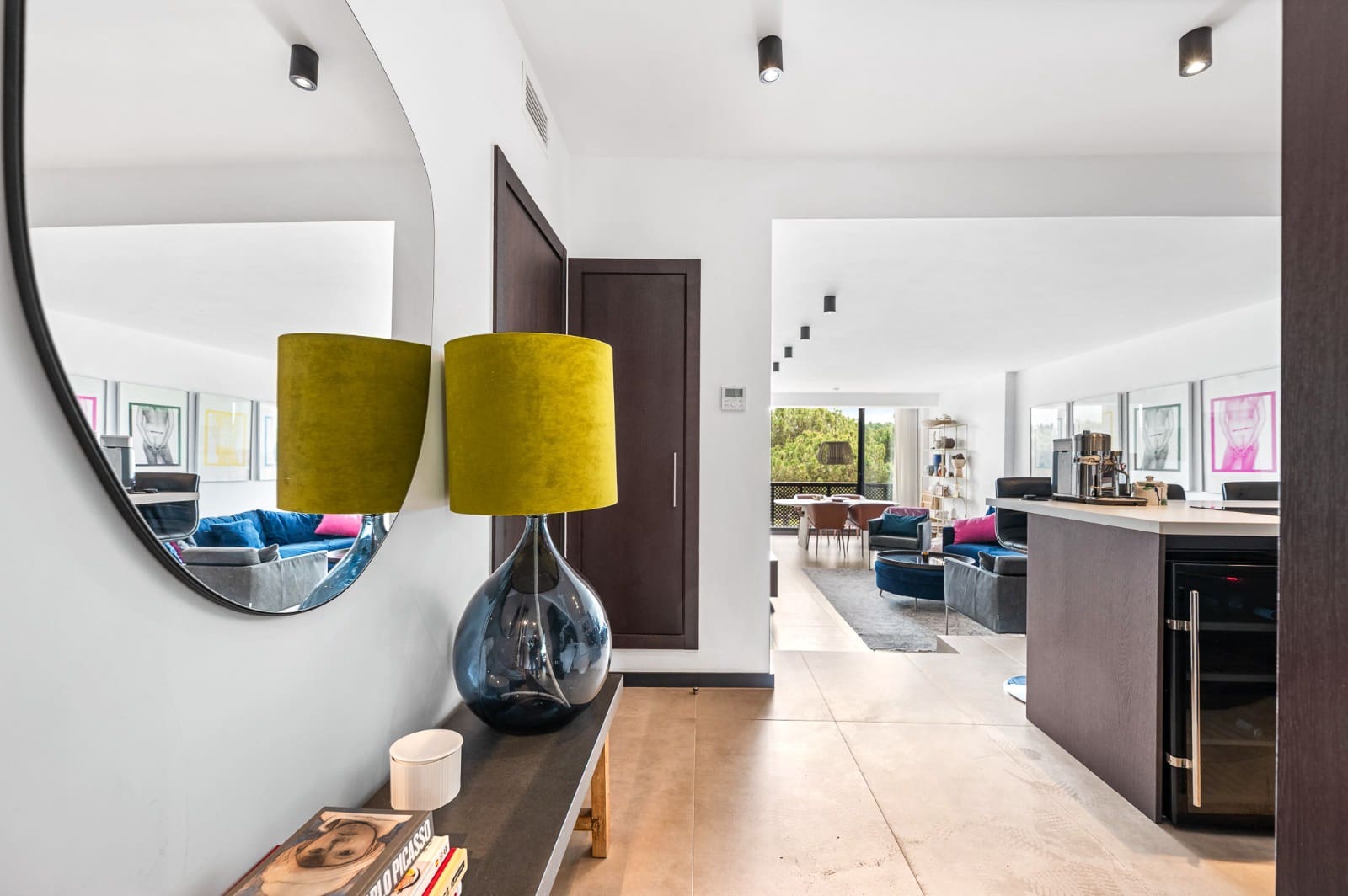 3 bedroom Beach Apartment for sale in Elviria with pool garage - € 725,000 (Ref: 9800005)
