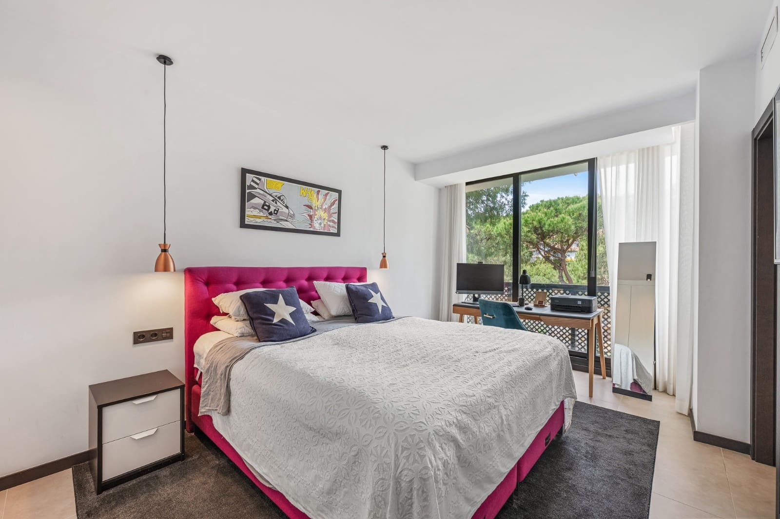 3 bedroom Beach Apartment for sale in Elviria with pool garage - € 725,000 (Ref: 9800005)