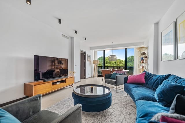 3 sovrum Strandlägenhet till salu i Elviria, Marbella med pool garage - 735 000 € (Ref: 9800005)