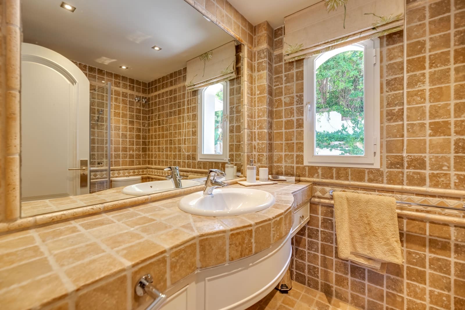 6 quarto Moradia para venda em Elviria com piscina garagem - 2 850 000 € (Ref: 9848215)