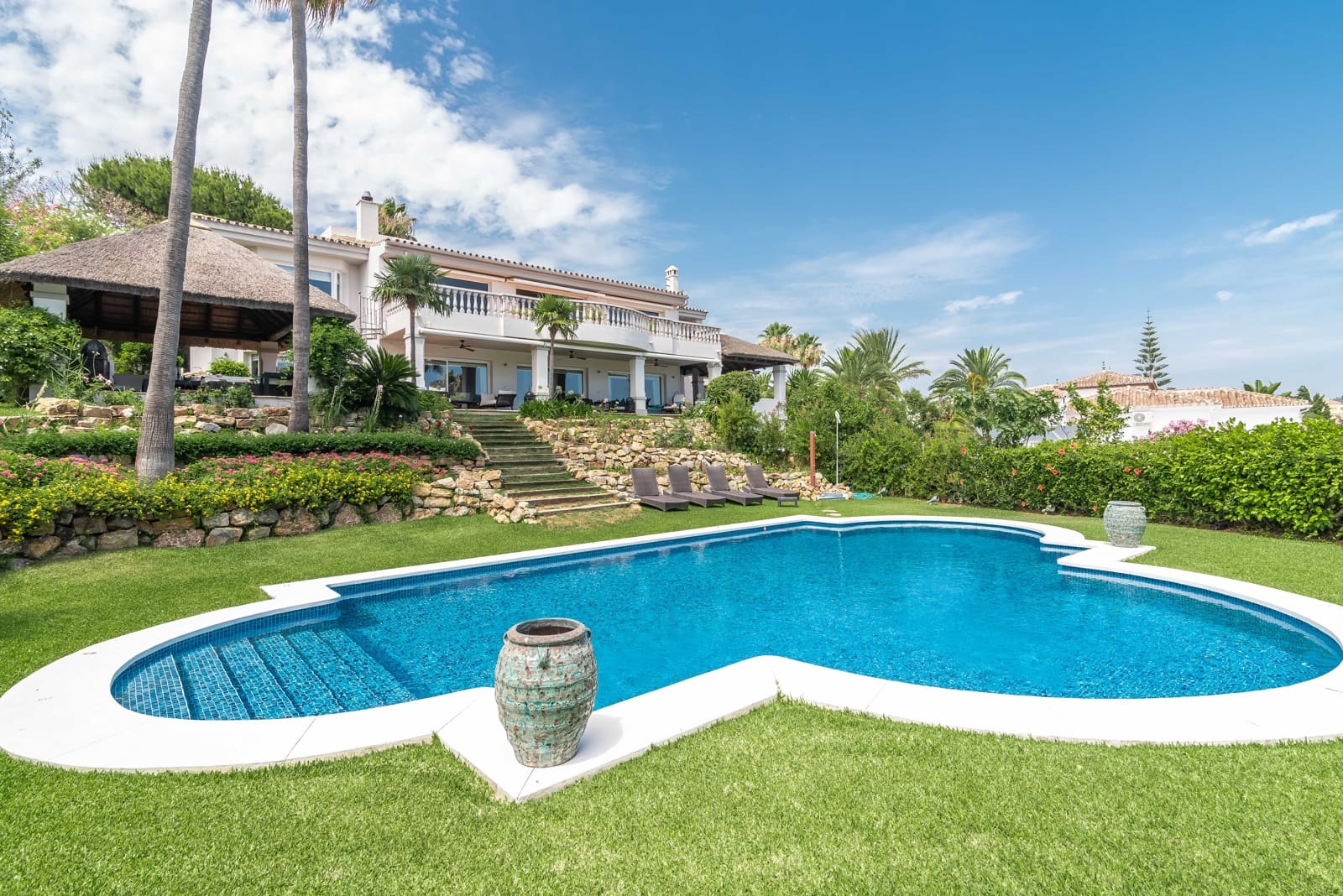 6 quarto Moradia para venda em Elviria com piscina garagem - 2 850 000 € (Ref: 9848215)
