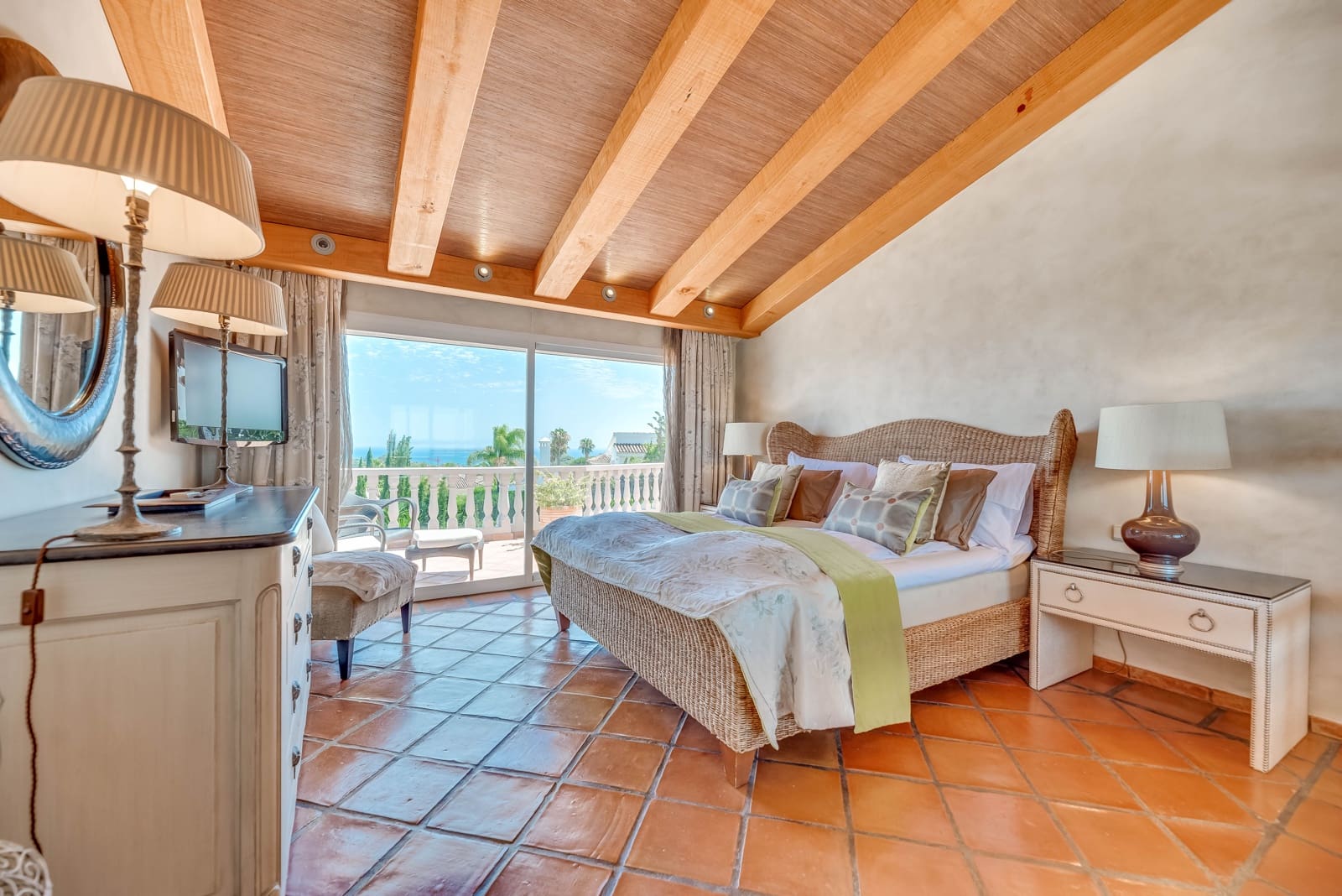 6 quarto Moradia para venda em Elviria com piscina garagem - 2 850 000 € (Ref: 9848215)