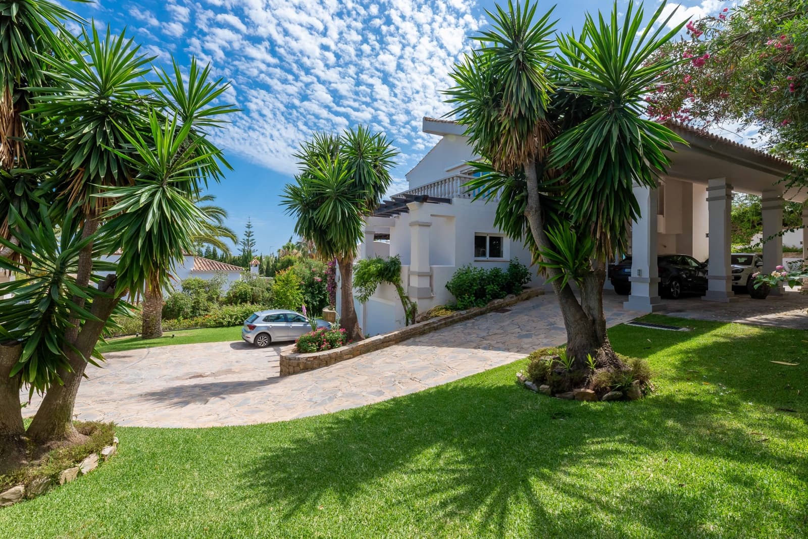 6 quarto Moradia para venda em Elviria com piscina garagem - 2 850 000 € (Ref: 9848215)
