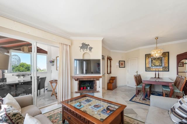 2 makuuhuone Kattohuoneisto myytävänä paikassa Elviria, Marbella mukana uima-altaan - 475 000 € (Ref: 9899798)