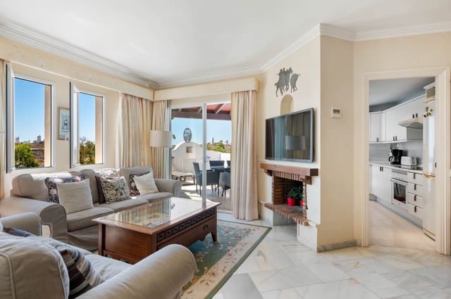 2 makuuhuone Kattohuoneisto myytävänä paikassa Elviria, Marbella mukana uima-altaan - 475 000 € (Ref: 9899798)