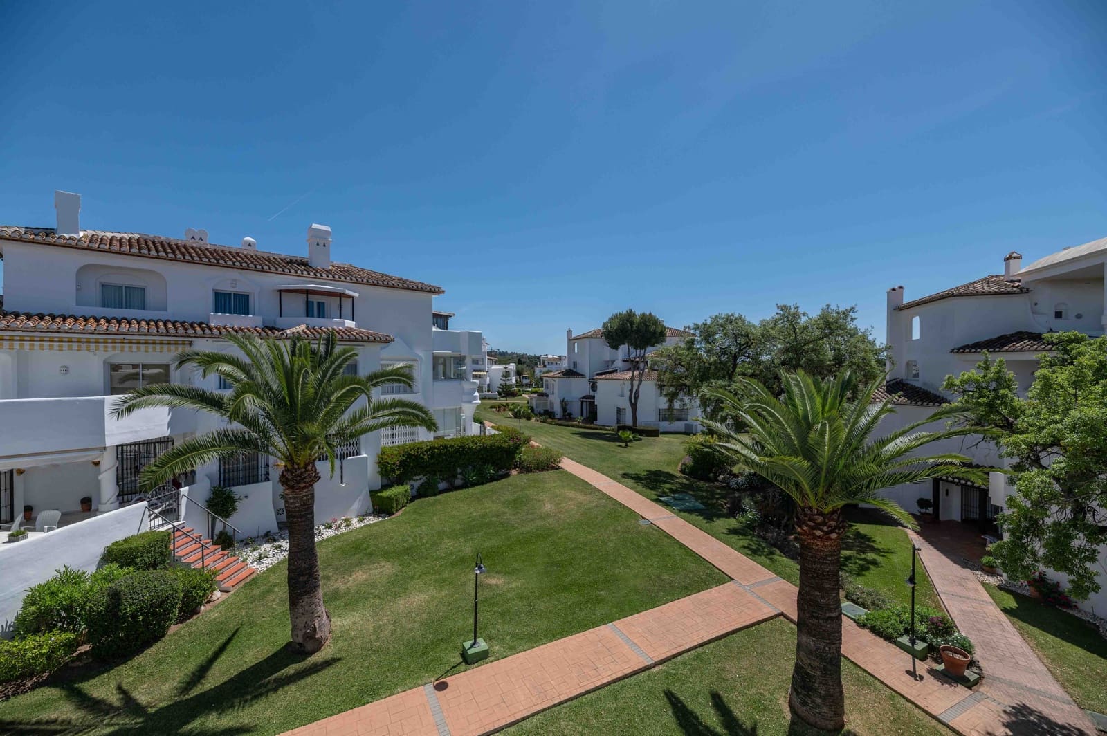 2 quarto Penthouse para venda em Elviria com piscina - 475 000 € (Ref: 9899798)