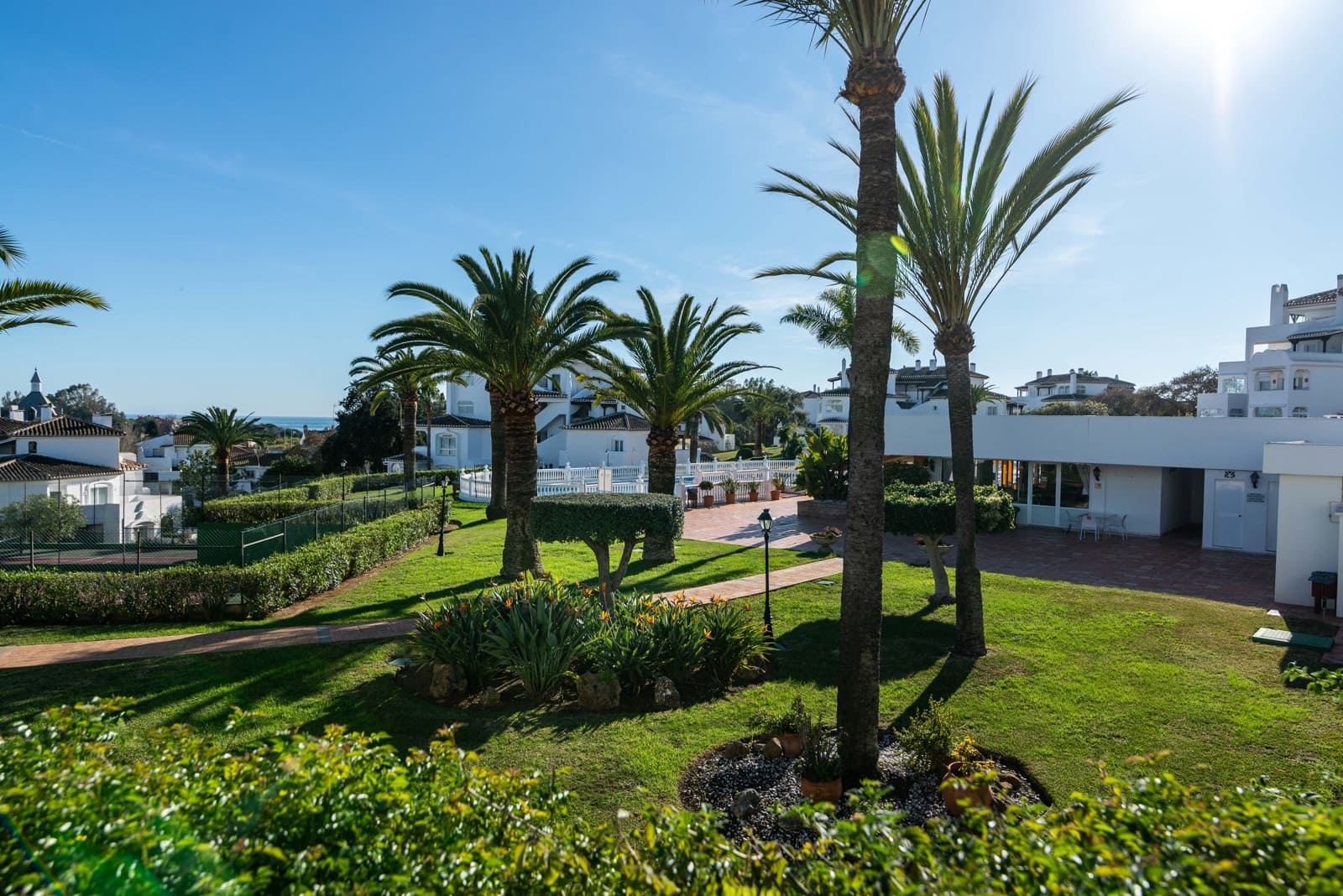2 quarto Penthouse para venda em Elviria com piscina - 475 000 € (Ref: 9899798)