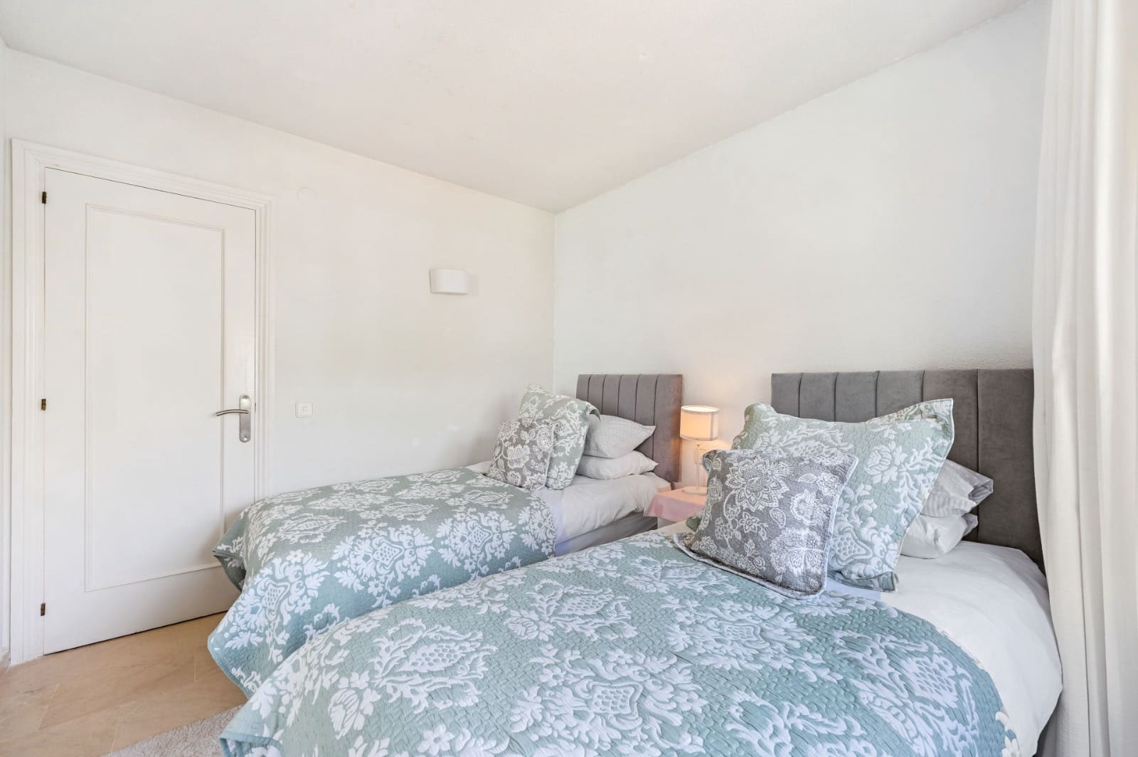 3 Zimmer Penthouse zu verkaufen in Calahonda mit Pool - 485.000 € (Ref: 9922669)