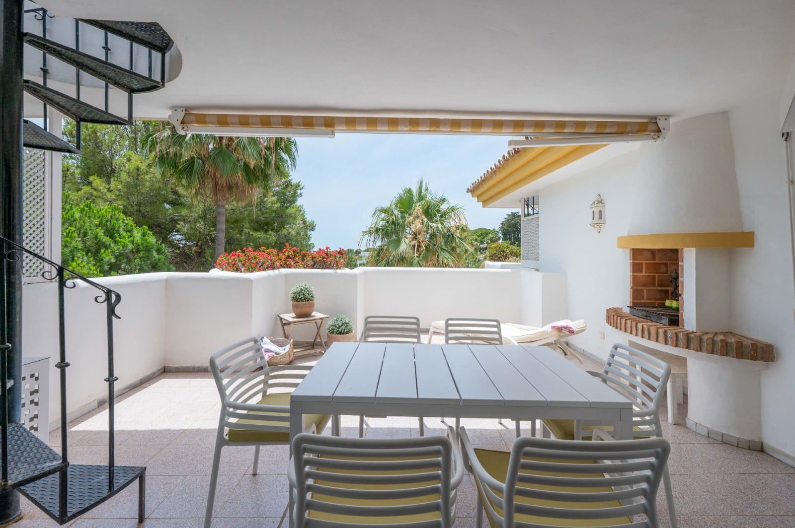 3 Zimmer Penthouse zu verkaufen in Calahonda mit Pool - 485.000 € (Ref: 9922669)