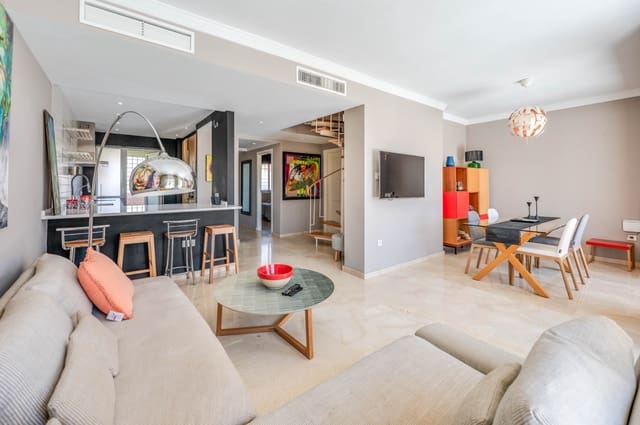 2 makuuhuone Huoneisto myytävänä paikassa Elviria, Marbella mukana uima-altaan 
autotalli - 550 000 € (Ref: 9938645)