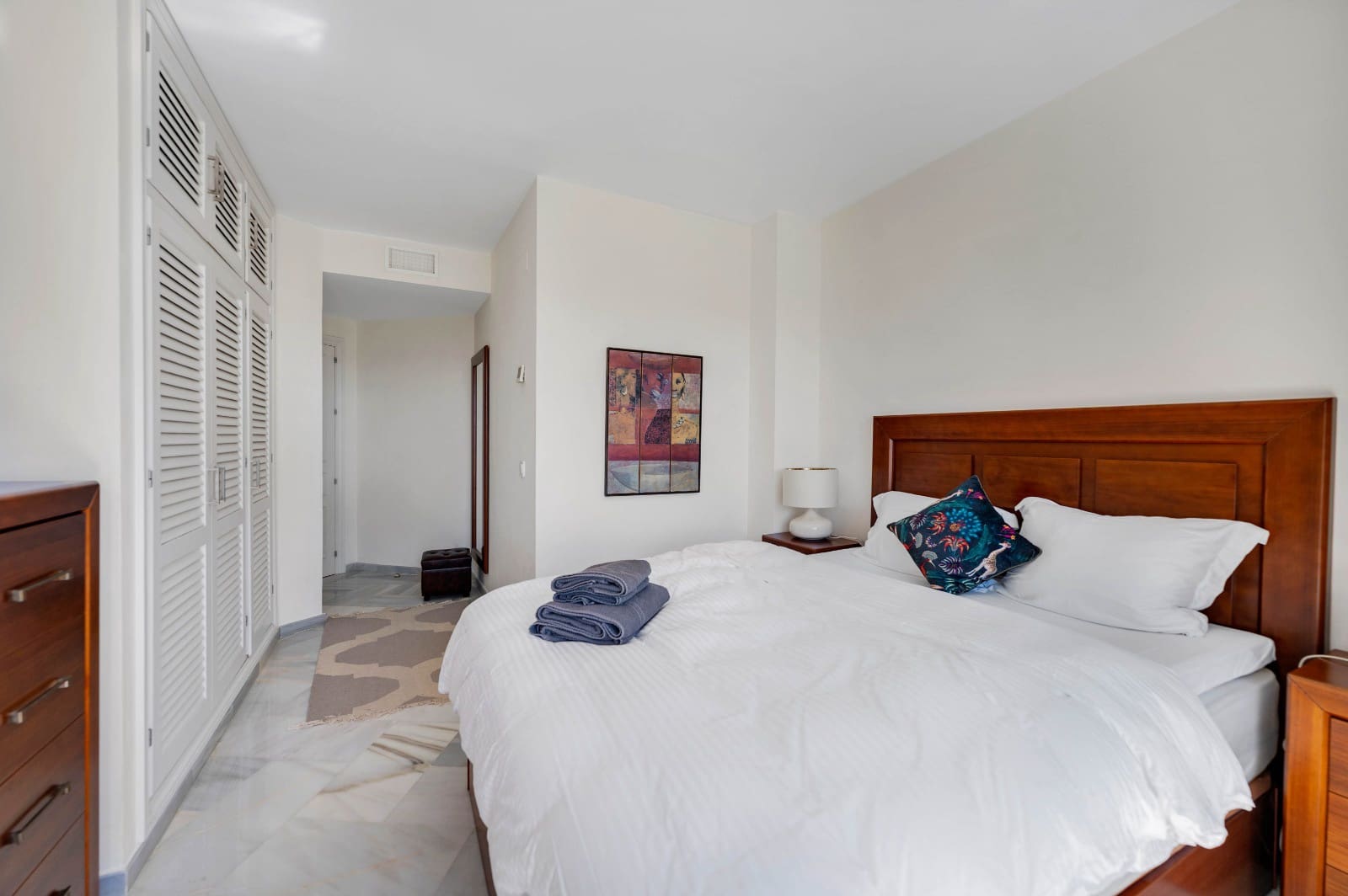 3 Zimmer Apartment zu verkaufen in Elviria mit Pool - 560.000 € (Ref: 9954546)