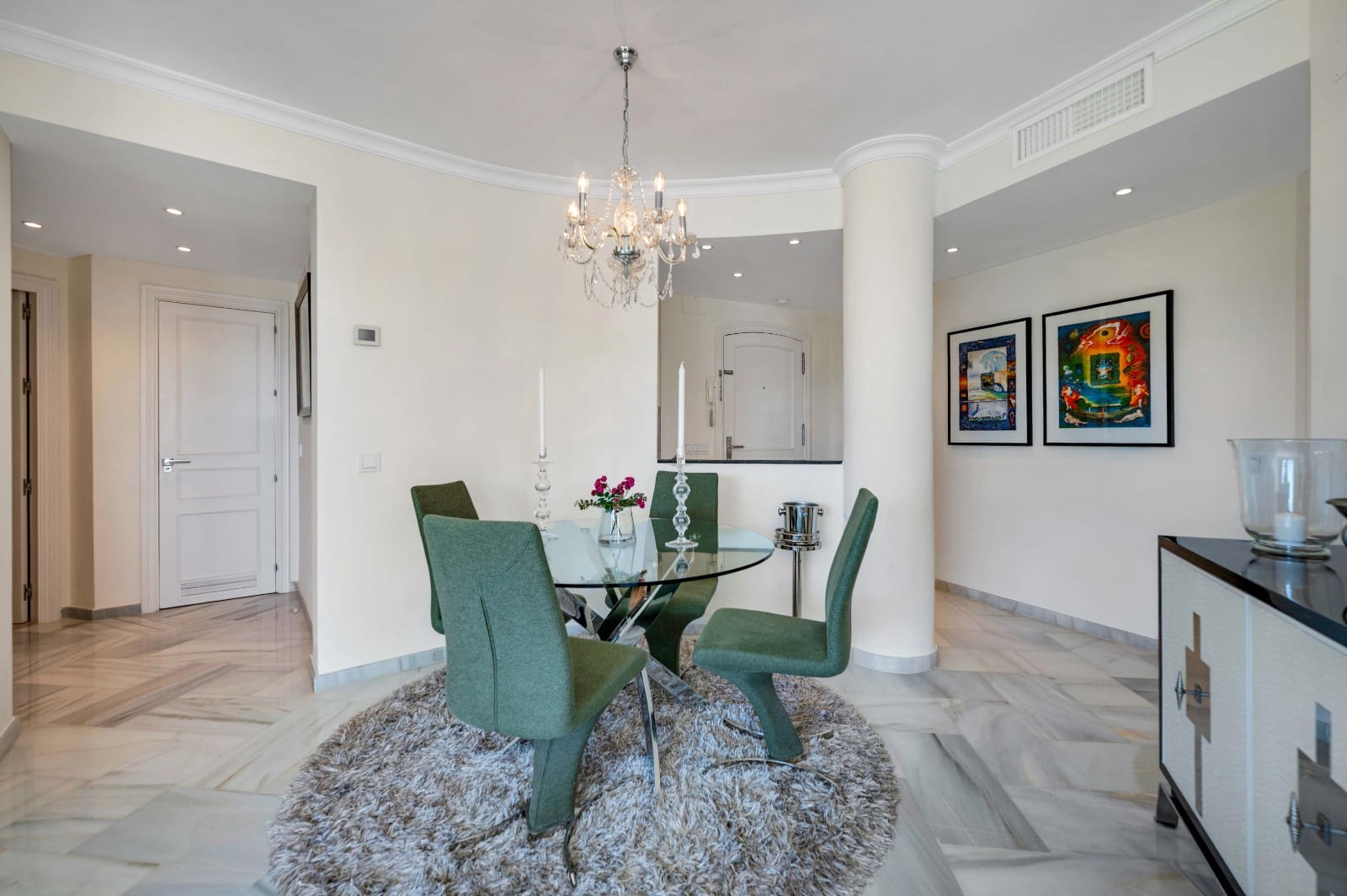 3 Zimmer Apartment zu verkaufen in Elviria mit Pool - 560.000 € (Ref: 9954546)