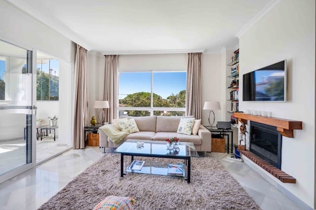3 quarto Apartamento para venda em Elviria, Marbella com piscina - 560 000 € (Ref: 9954546)