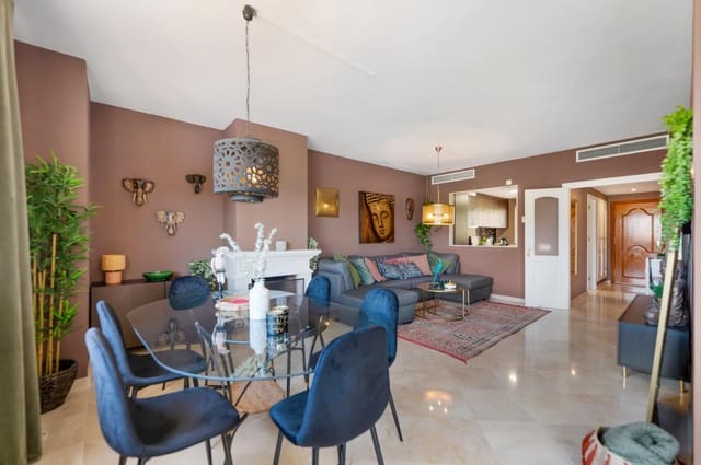 3 sypialnia Apartament na sprzedaż w Los Naranjos, Marbella z basenem - 565 000 € (Ref: 9954548)