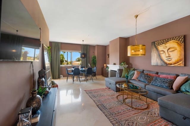 3 sypialnia Apartament na sprzedaż w Los Naranjos, Marbella z basenem - 565 000 € (Ref: 9954548)