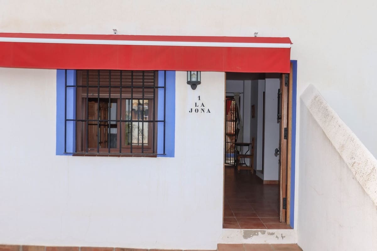 14 soveværelse Hotel til salg i Guaro med swimmingpool garage - € 780.000 (Ref: 3123089)