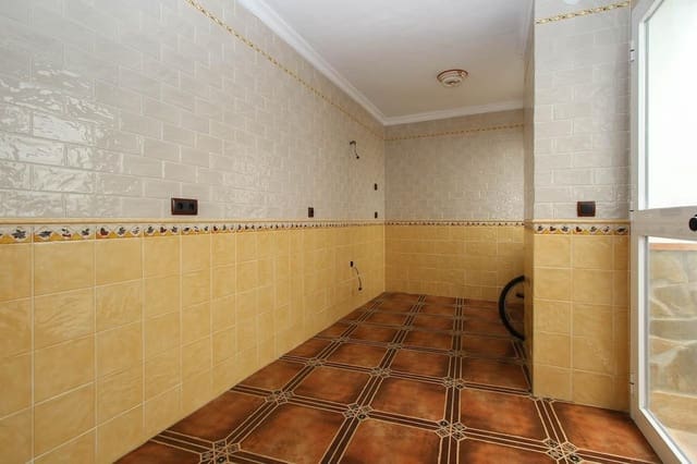 7 sovrum Hus till salu i Guaro - 430 000 € (Ref: 3228916)