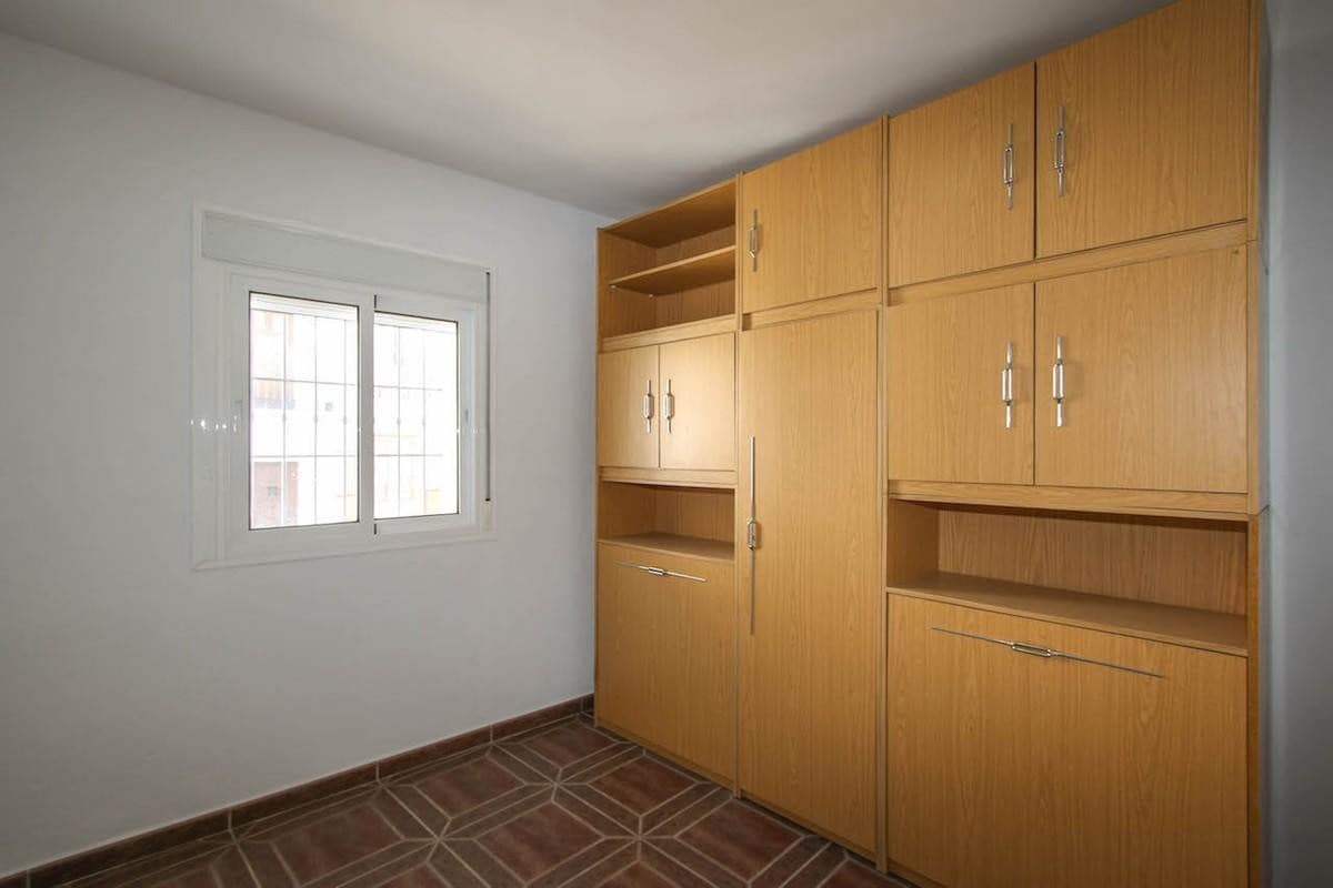 7 Zimmer Haus zu verkaufen in Guaro - 430.000 € (Ref: 3228916)