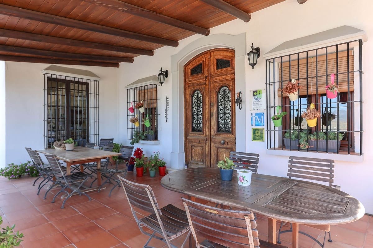 Hotel de 7 habitaciones en Alora en venta - 1.195.000 € (Ref: 3470790)