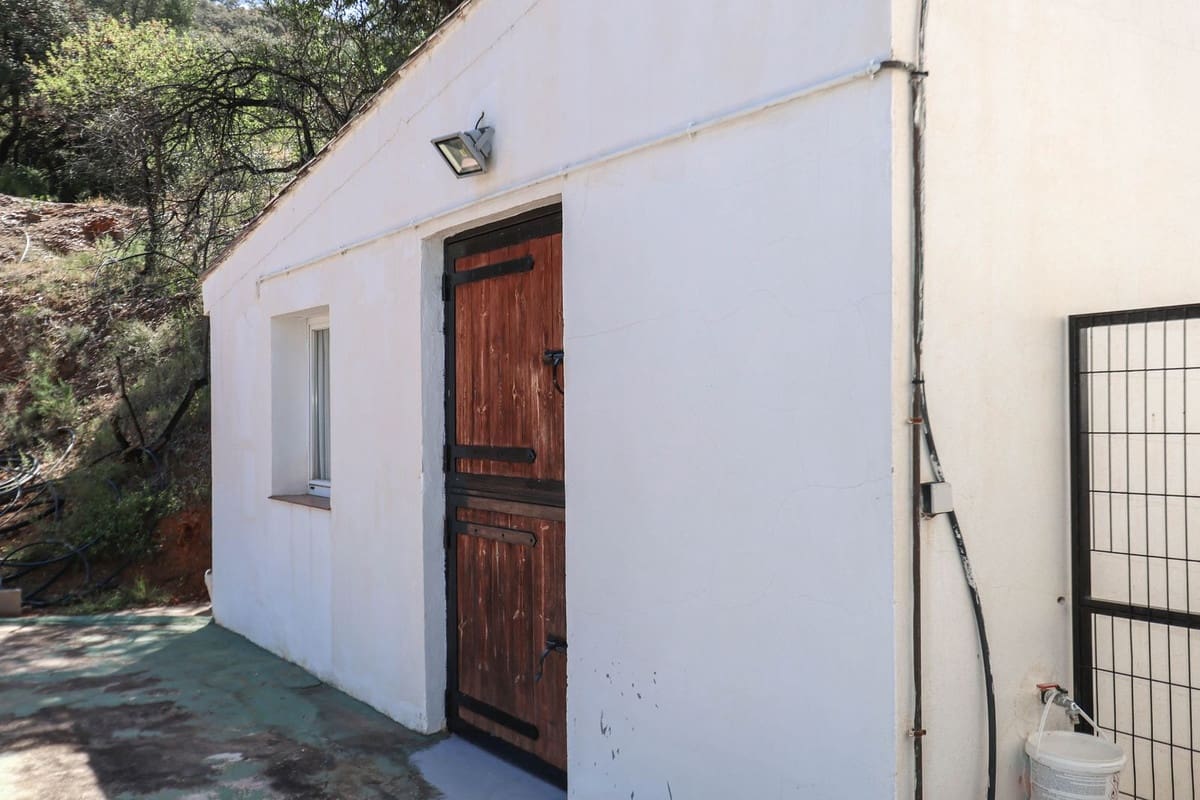 Hotel de 7 habitaciones en Alora en venta - 1.195.000 € (Ref: 3470790)