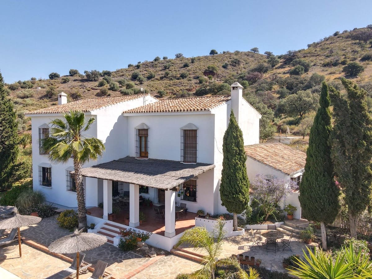 Hotel de 7 habitaciones en Alora en venta - 1.195.000 € (Ref: 3470790)