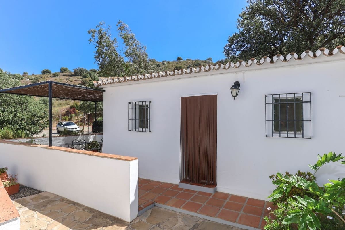 Hotel de 7 habitaciones en Alora en venta - 1.195.000 € (Ref: 3470790)