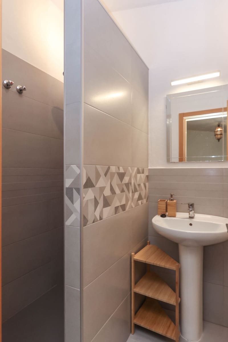 7 sypialnia Hotel na sprzedaż w Alora - 1 195 000 € (Ref: 3470790)