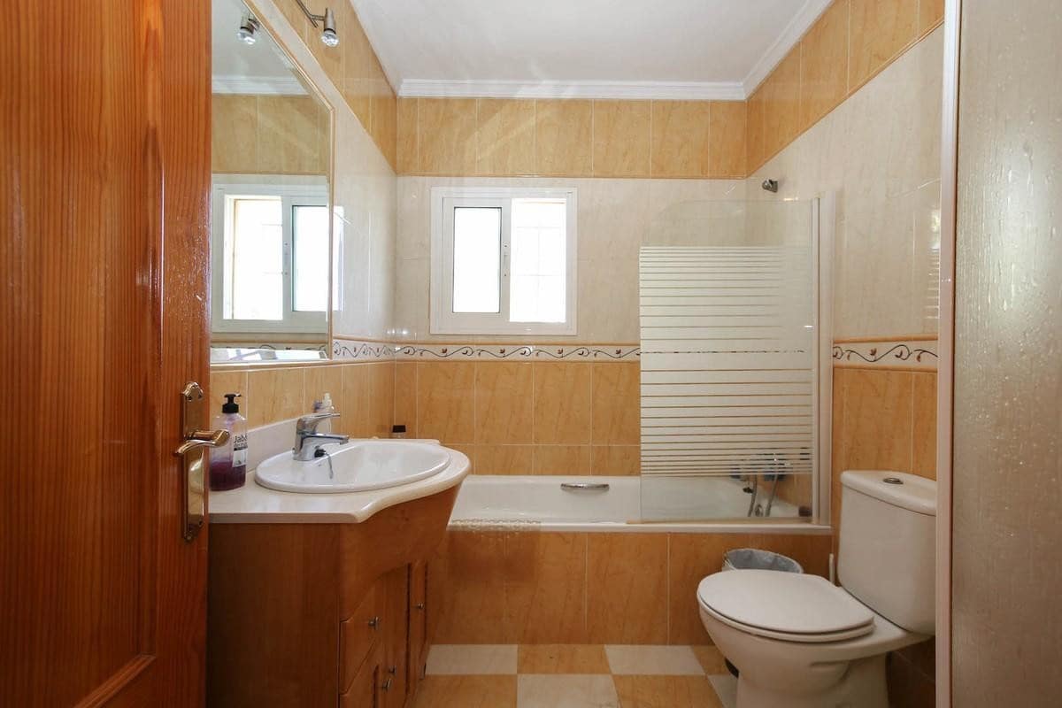 5 quarto Moradia para venda em Alhaurin de la Torre - 997 000 € (Ref: 4123962)