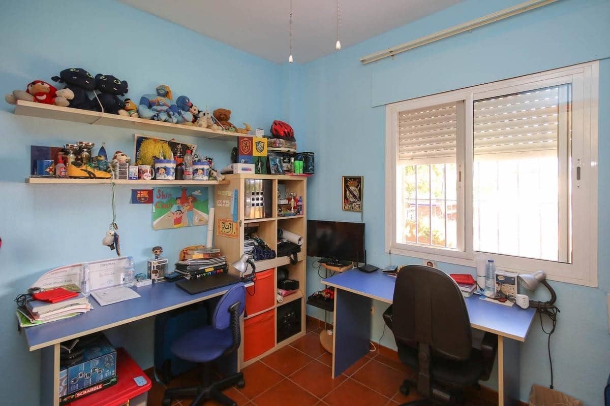 5 quarto Moradia para venda em Alhaurin de la Torre - 997 000 € (Ref: 4123962)