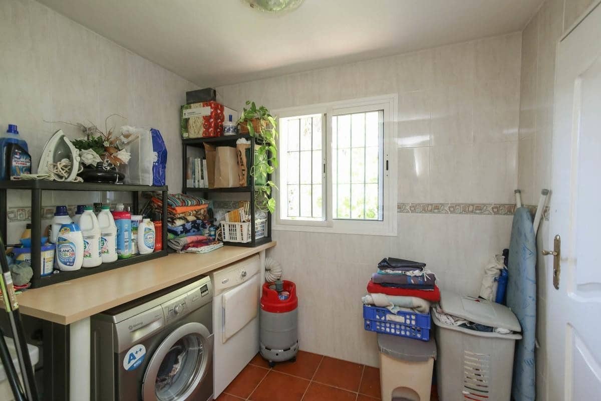 5 quarto Moradia para venda em Alhaurin de la Torre - 997 000 € (Ref: 4123962)