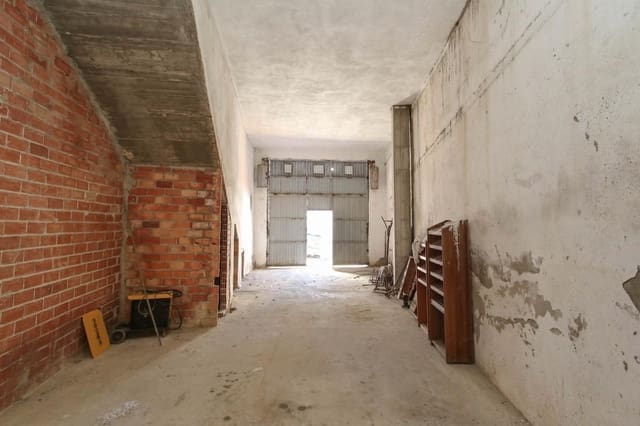 Comercial para venda em Guaro - 295 000 € (Ref: 4544696)