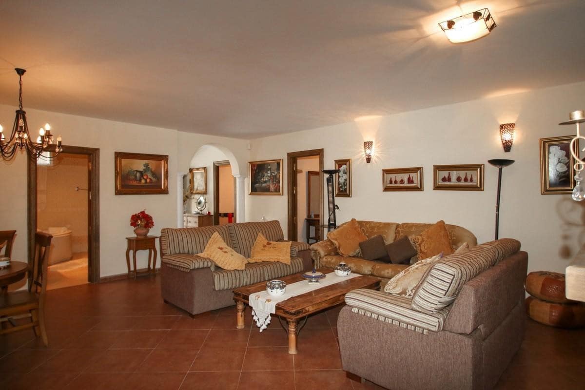 5 camera da letto Villa in vendita in Monda - 480.000 € (Rif: 4836649)