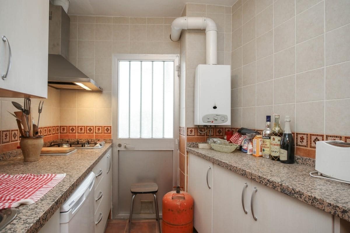 4 slaapkamer Huis te koop in Tolox - € 90.000 (Ref: 4853073)