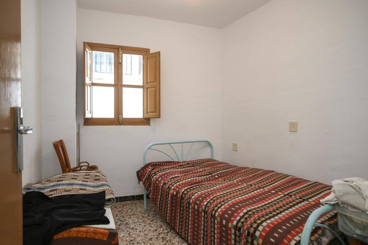 4 slaapkamer Huis te koop in Tolox - € 90.000 (Ref: 4853073)