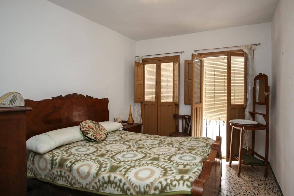 4 slaapkamer Huis te koop in Tolox - € 90.000 (Ref: 4853073)