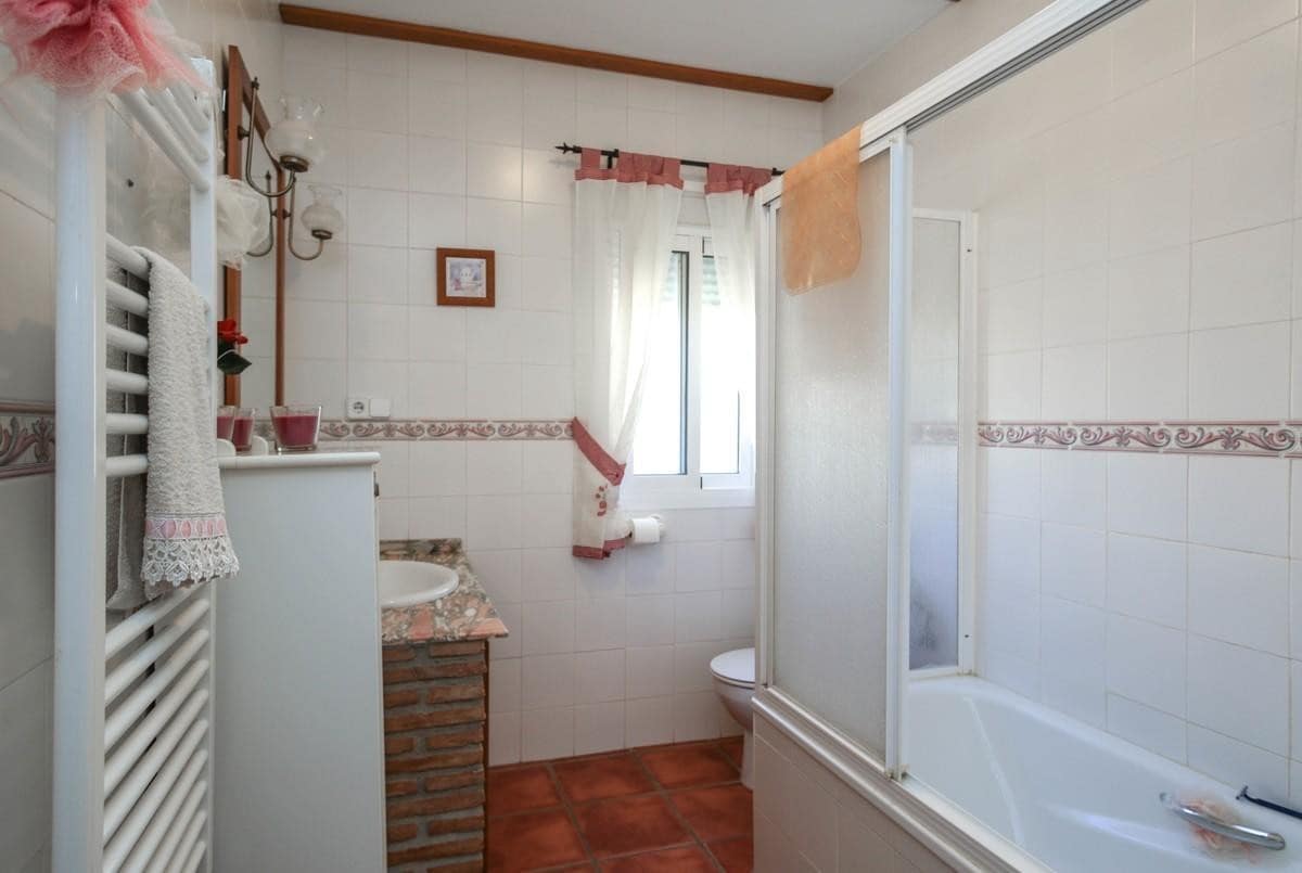 4 soveværelse Villa til salg i El Burgo - € 395.000 (Ref: 4987005)