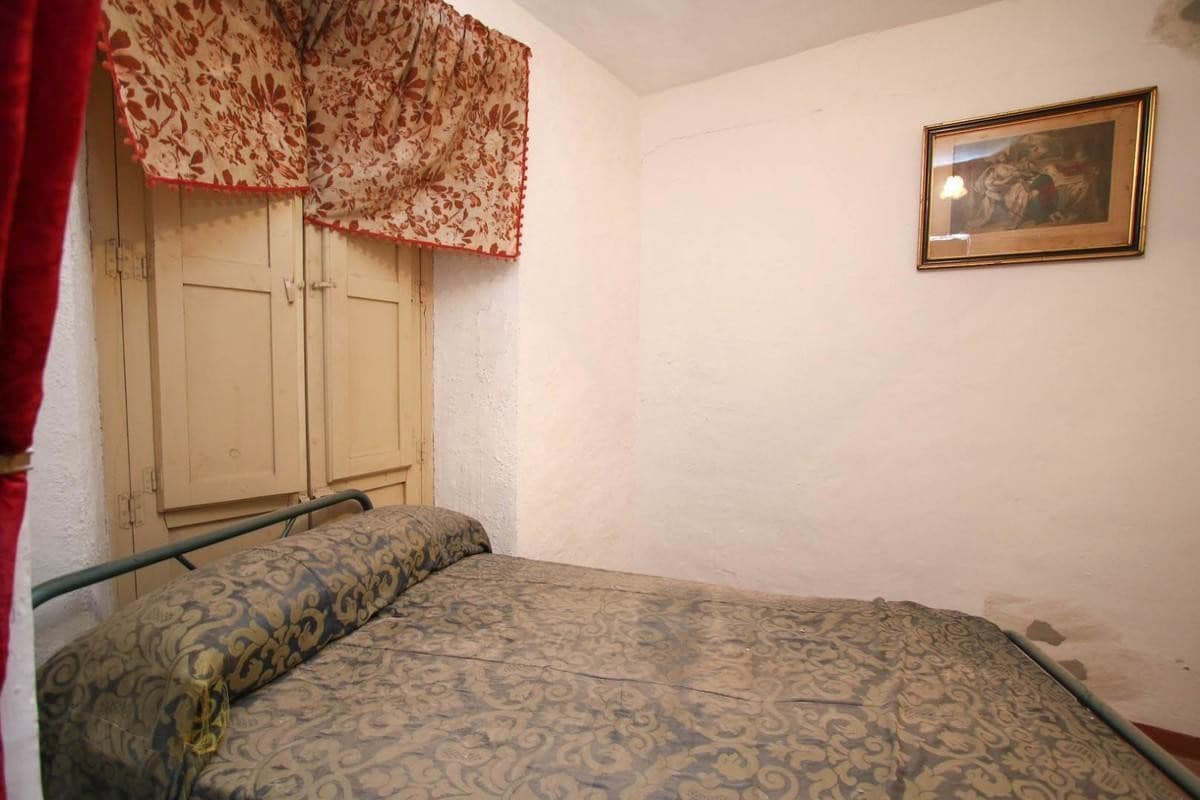 6 quarto Hotel para venda em Tolox - 250 000 € (Ref: 5179892)