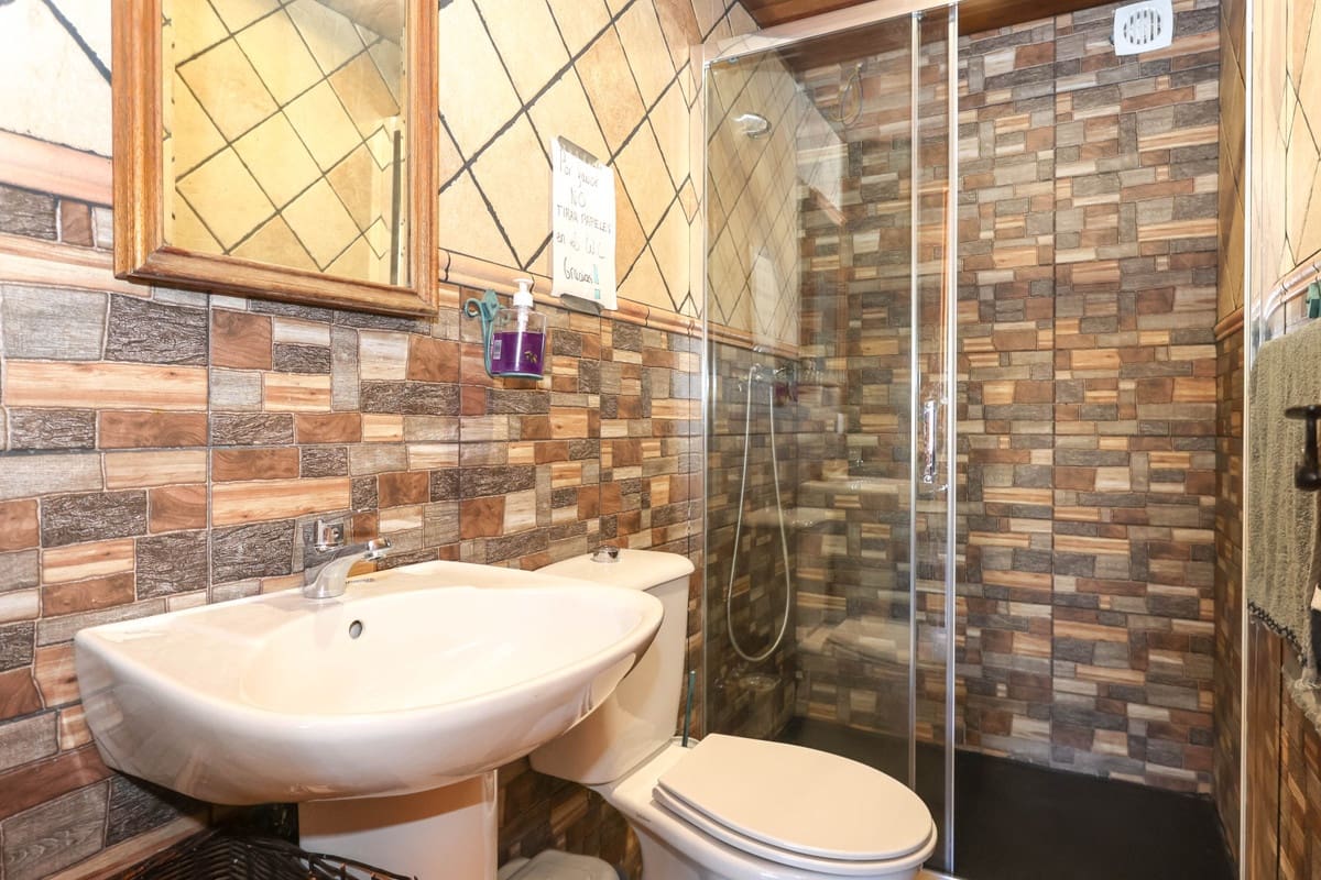 4 soveværelse Villa til salg i Guaro med swimmingpool - € 560.000 (Ref: 6682760)