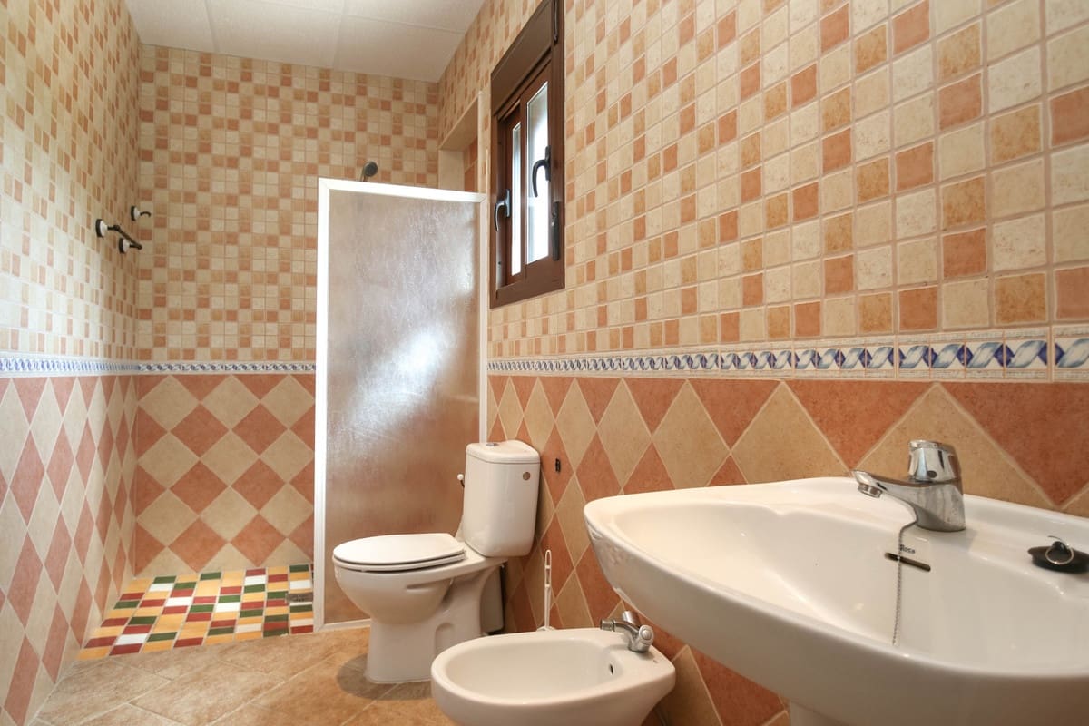 5 sypialnia Willa na sprzedaż w Coin z basenem - 630 000 € (Ref: 6704440)